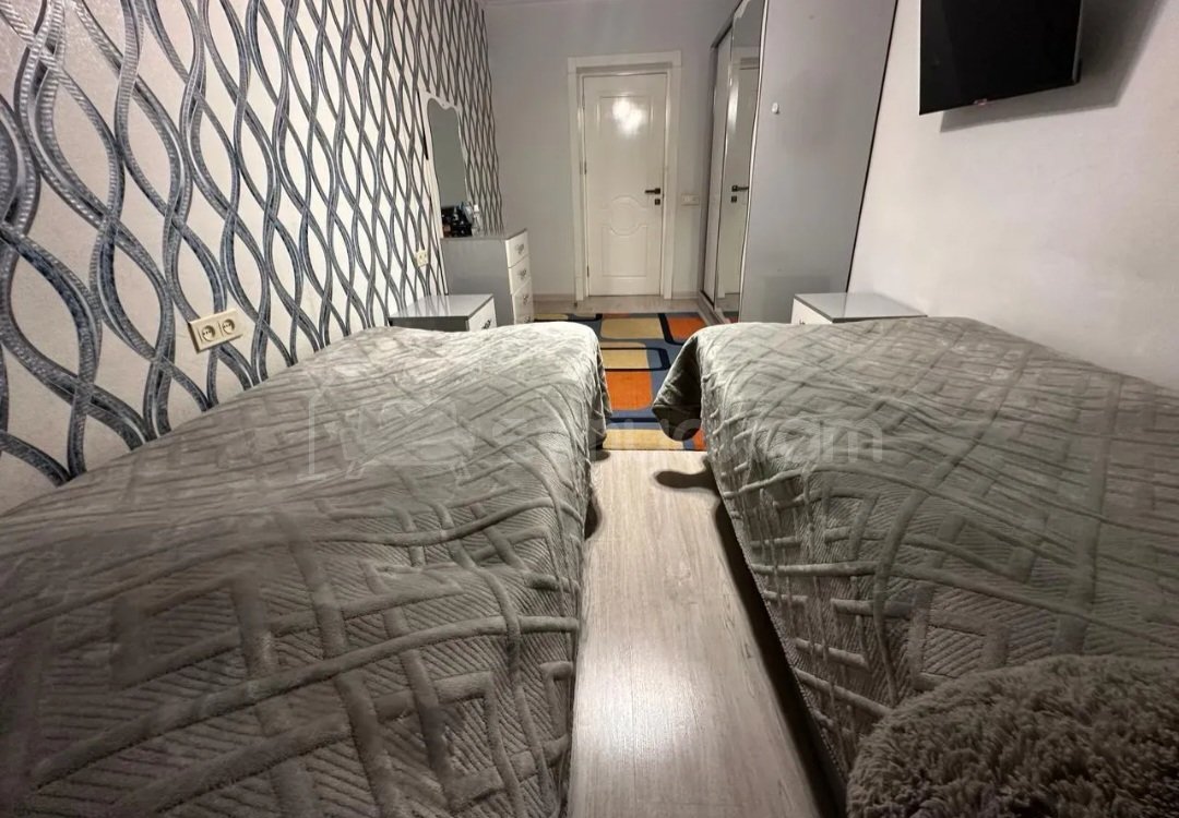 3 Սենյականոց Բնակարան Քարե Շենքում, 71քմ, 2/4 հարկ, Դիզայներական Վերանորոգված