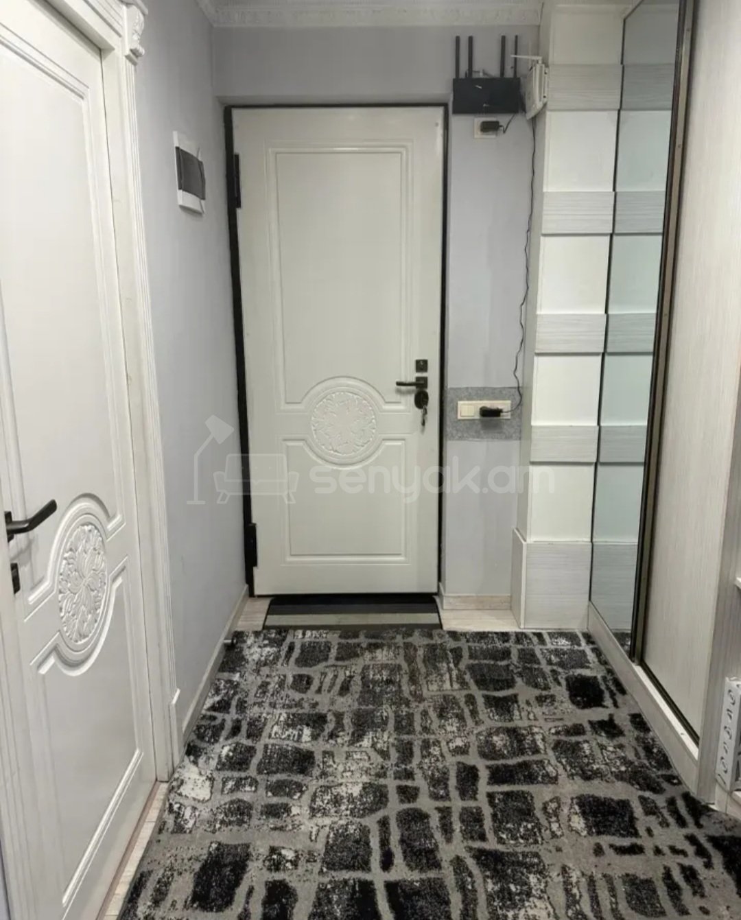 3 Սենյականոց Բնակարան Քարե Շենքում, 71քմ, 2/4 հարկ, Դիզայներական Վերանորոգված