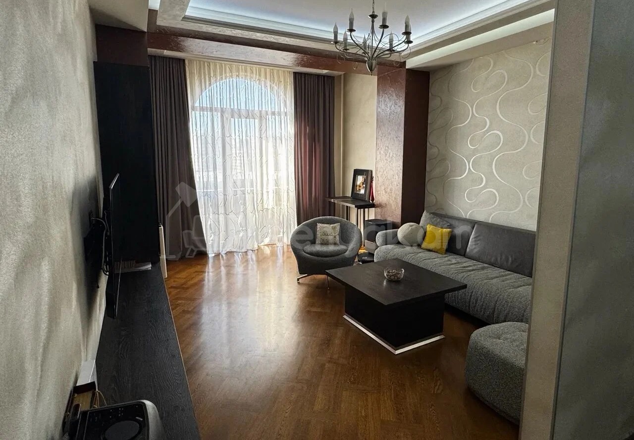 4 Սենյականոց Բնակարան Նորակառույցում, 113քմ, 8/8 հարկ, Կապիտալ Վերանորոգված