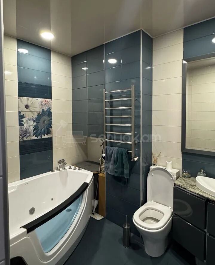 4 Սենյականոց Բնակարան Նորակառույցում, 113քմ, 8/8 հարկ, Կապիտալ Վերանորոգված