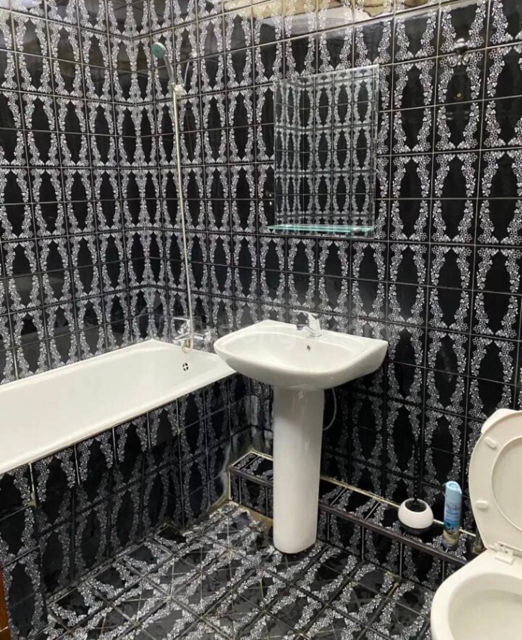 2 Սենյականոց Բնակարան Քարե Շենքում, 70քմ, 5/5 հարկ, Նորմալ Վիճակում, Կահավորված, Արևկող