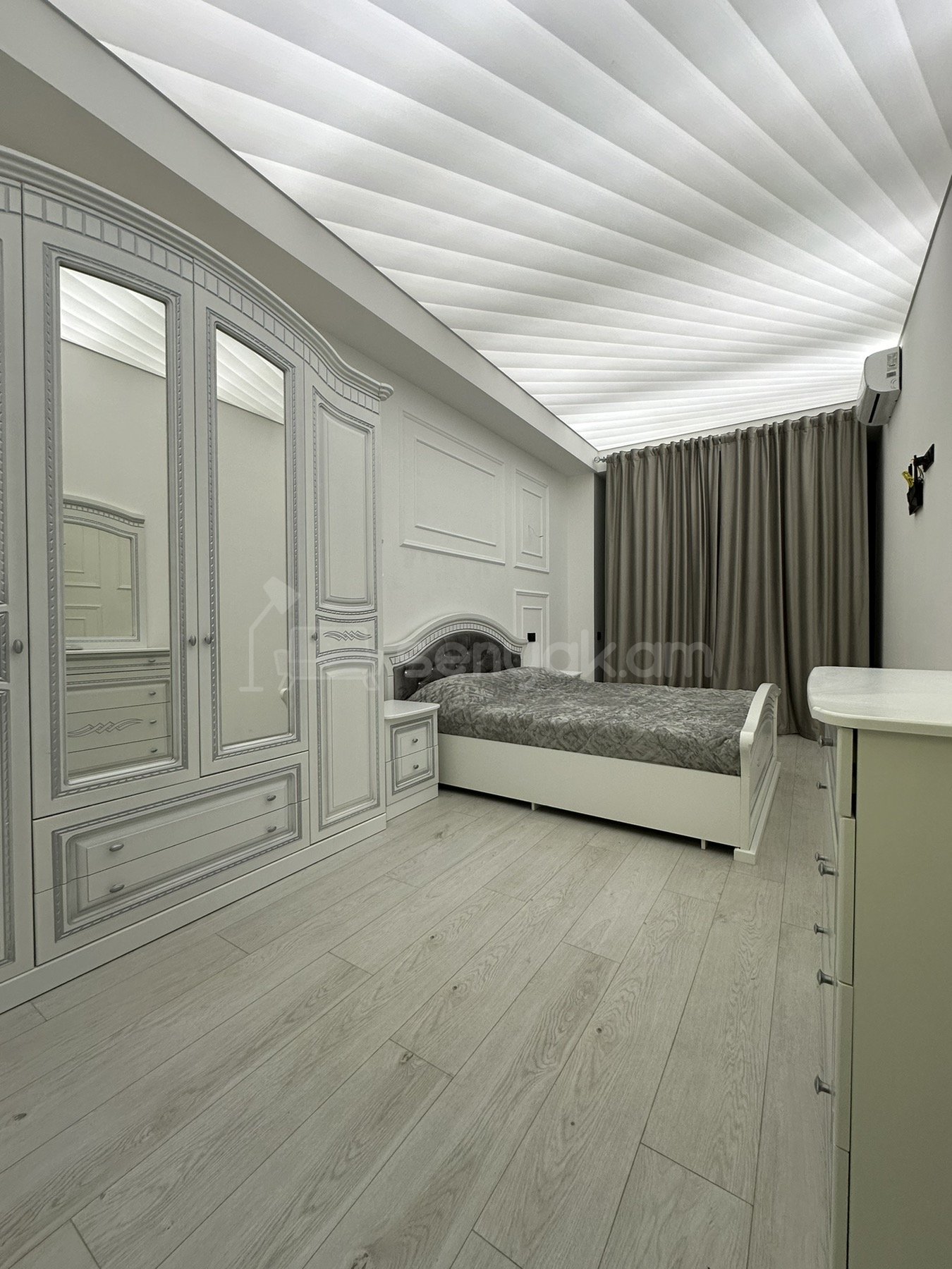 2 Սենյականոց Բնակարան Նորակառույցում, 63քմ, 3/16 հարկ, Դիզայներական Վերանորոգված, Կահավորված, Արևկող