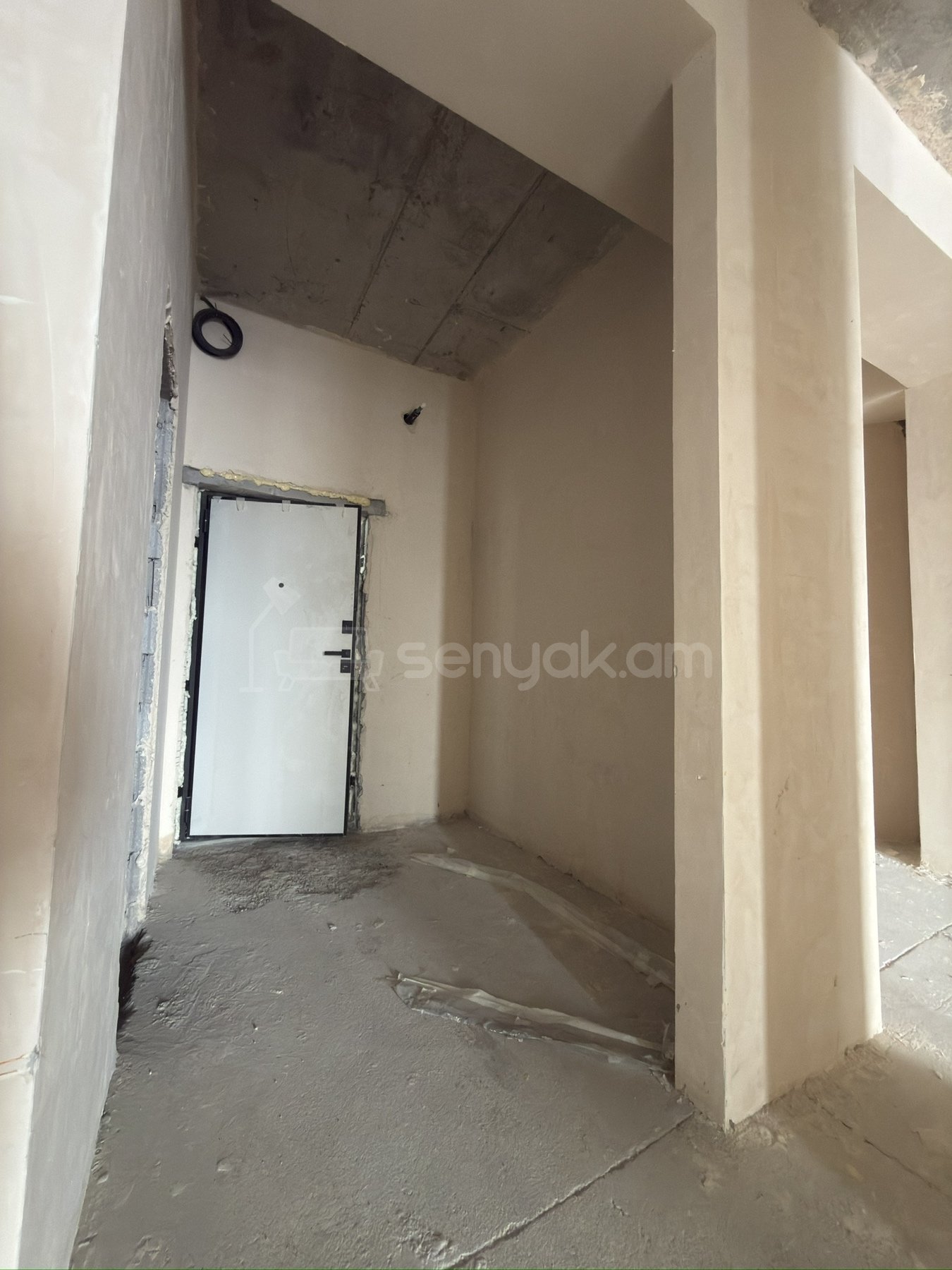 4 Սենյականոց Բնակարան Նորակառույցում, 122քմ, 6/8 հարկ, Զրոյական Վիճակում