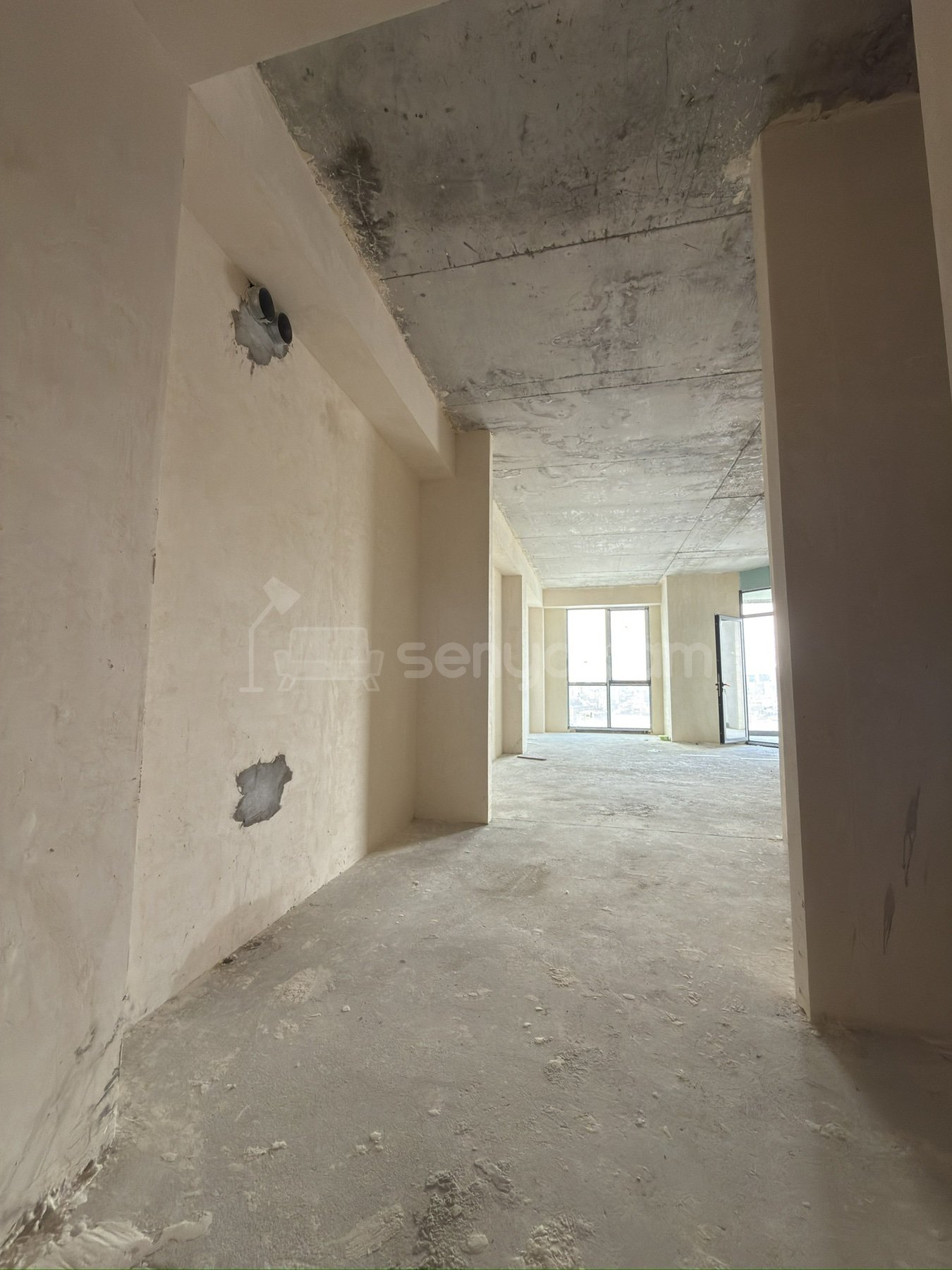 4 Սենյականոց Բնակարան Նորակառույցում, 122քմ, 6/8 հարկ, Զրոյական Վիճակում