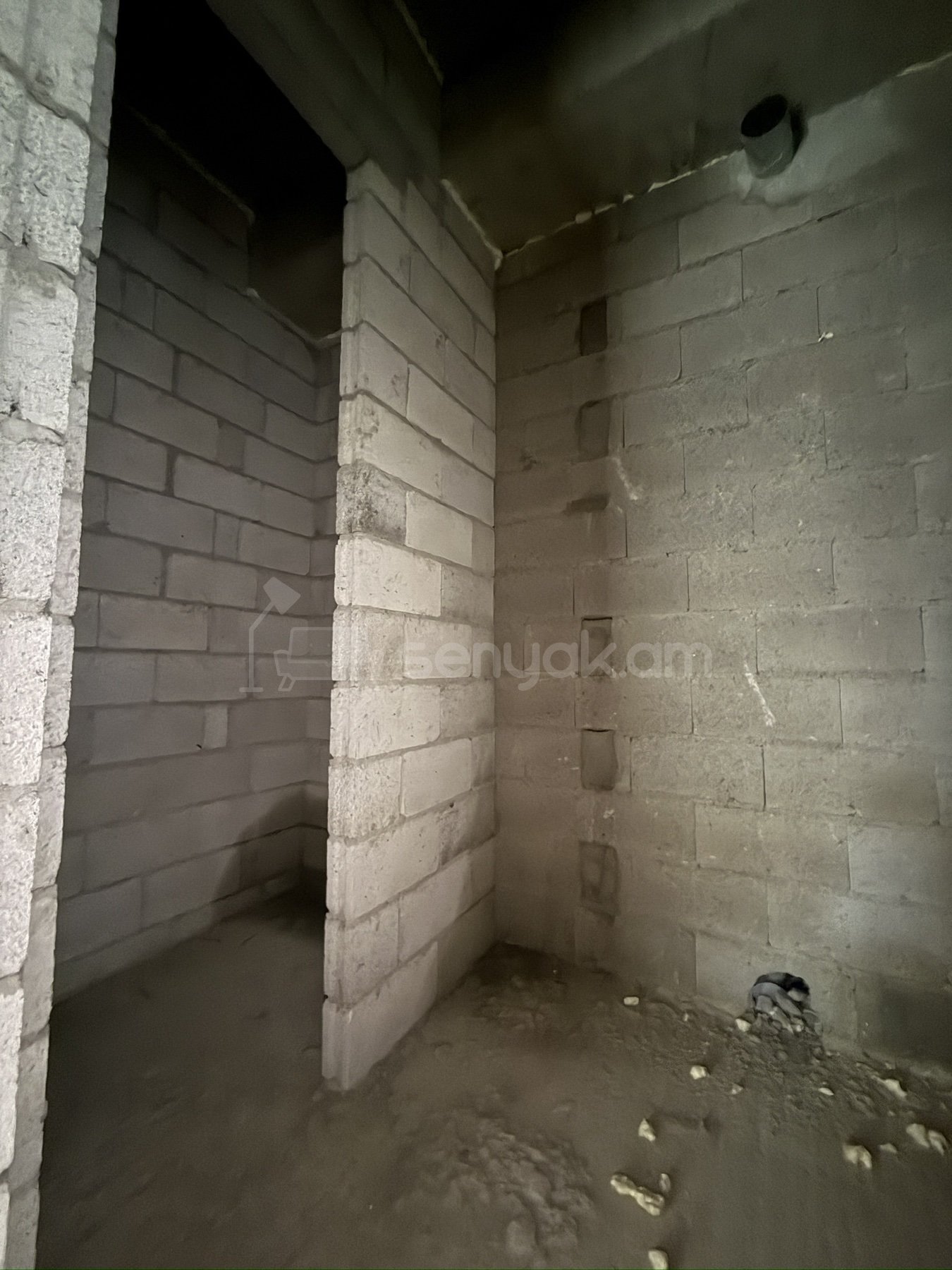 4 Սենյականոց Բնակարան Նորակառույցում, 122քմ, 6/8 հարկ, Զրոյական Վիճակում