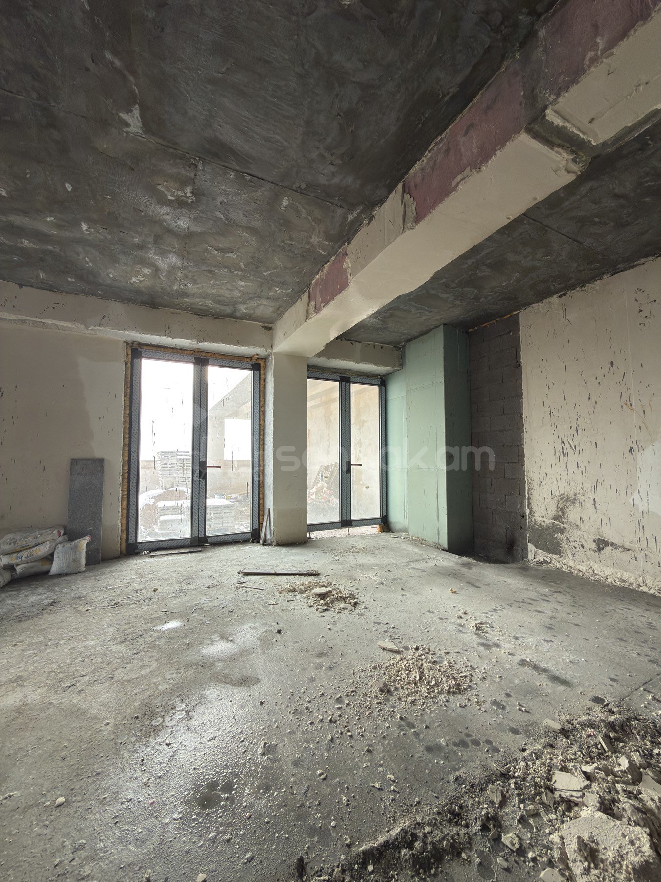 4 Սենյականոց Բնակարան Նորակառույցում, 167քմ, 8/8 հարկ, Զրոյական Վիճակում