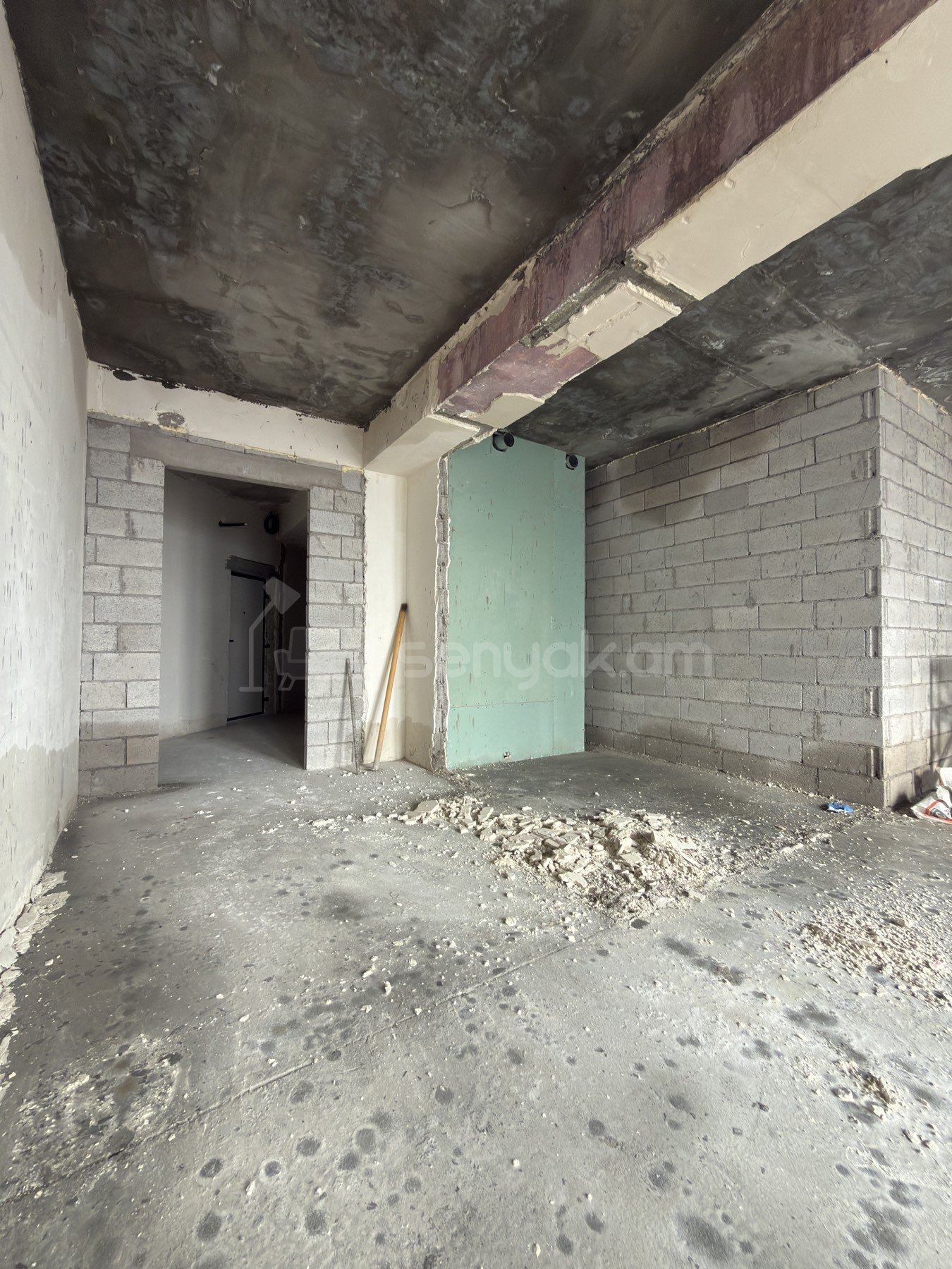 4 Սենյականոց Բնակարան Նորակառույցում, 167քմ, 8/8 հարկ, Զրոյական Վիճակում