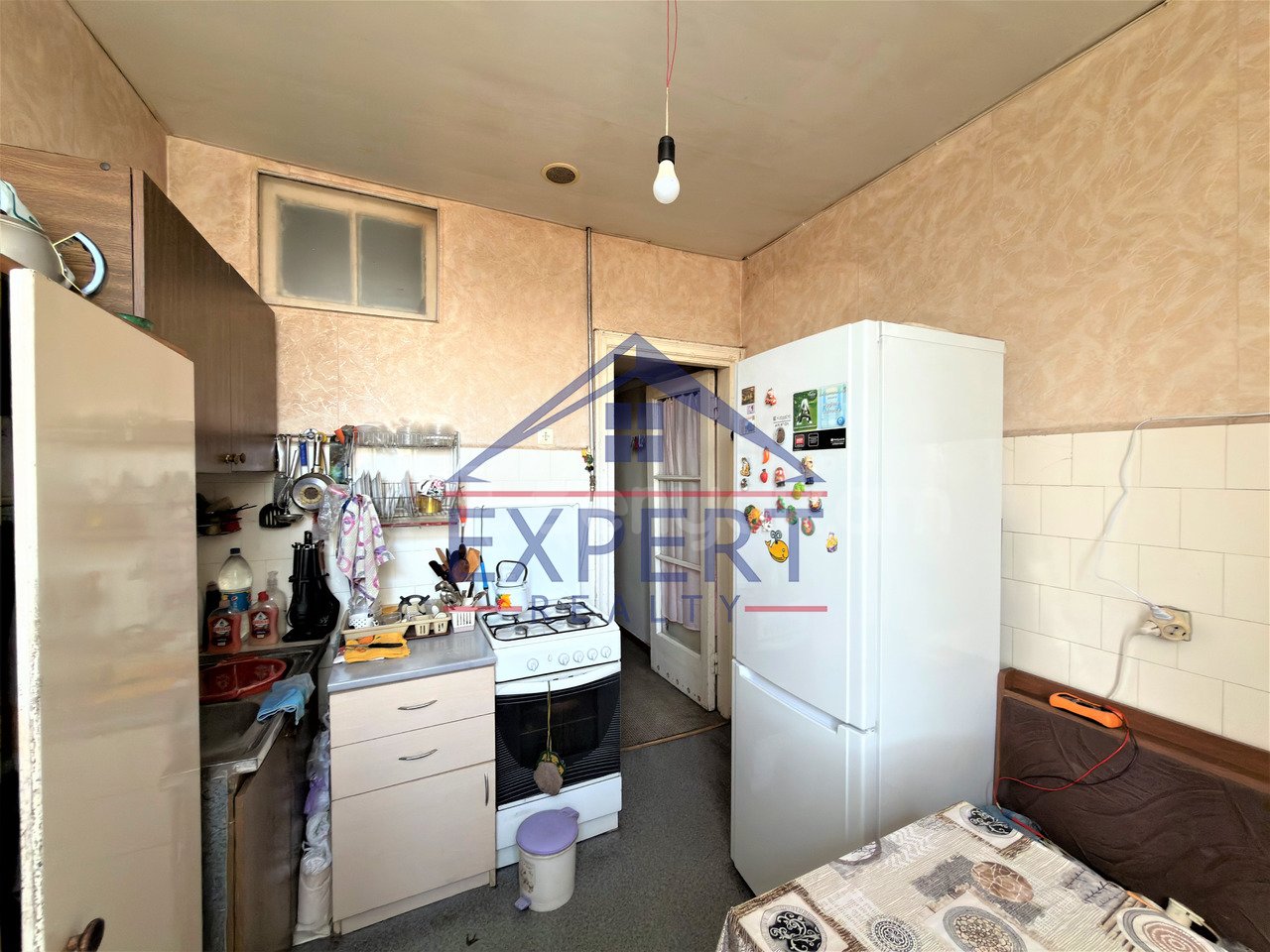 3 Սենյականոց Բնակարան Քարե Շենքում, 76քմ, 6/9 հարկ, Պետական Վիճակում