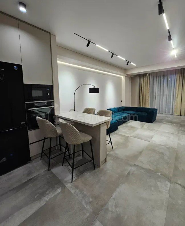 2 Սենյականոց Բնակարան Նորակառույցում, 70քմ, 11/18 հարկ, Դիզայներական Վերանորոգված, Կահավորված