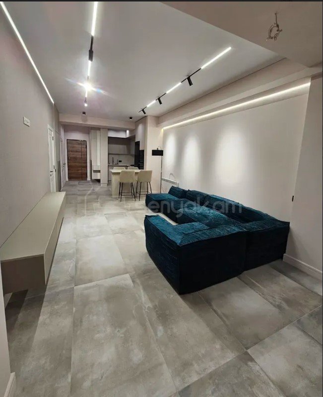 2 Սենյականոց Բնակարան Նորակառույցում, 70քմ, 11/18 հարկ, Դիզայներական Վերանորոգված, Կահավորված