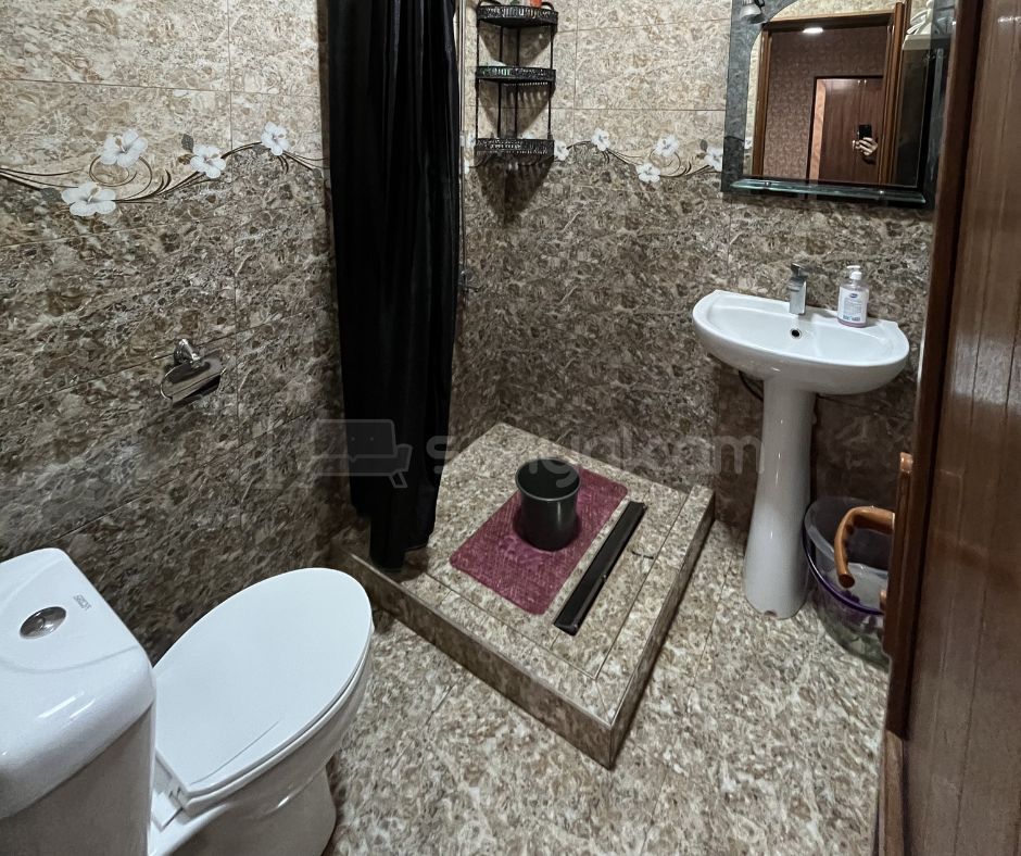 2 Սենյականոց Բնակարան Քարե Շենքում, 53քմ, 1/3 հարկ, Կապիտալ Վերանորոգված