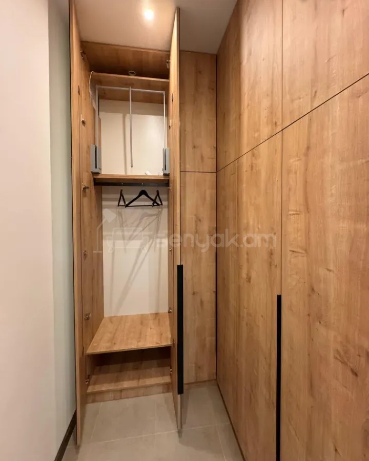 1 Սենյականոց Բնակարան Նորակառույցում, 44քմ, 12/18 հարկ, Կապիտալ Վերանորոգված