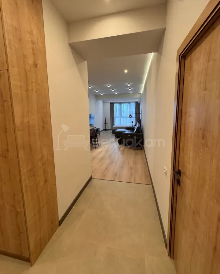 1 Սենյականոց Բնակարան Նորակառույցում, 44քմ, 12/18 հարկ, Կապիտալ Վերանորոգված