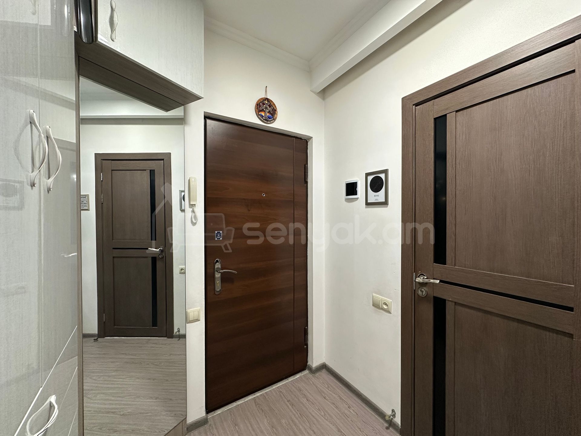 2 Սենյականոց Բնակարան Նորակառույցում, 52քմ, 8/12 հարկ, Դիզայներական Վերանորոգված