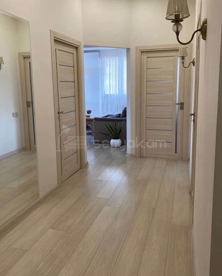 3 Սենյականոց Բնակարան Նորակառույցում, 83քմ, 10/12 հարկ, Կապիտալ Վերանորոգված