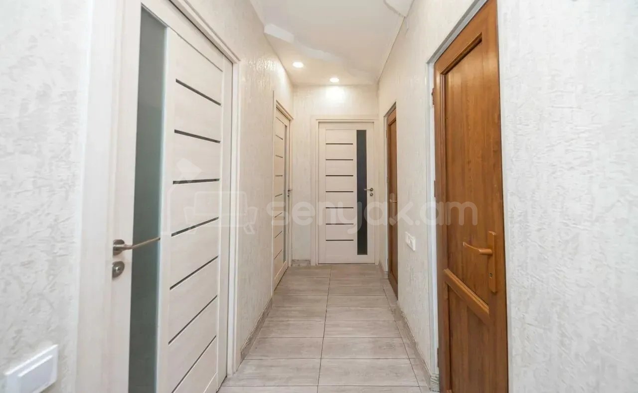 3 Սենյականոց Բնակարան, 93քմ, 13/16 հարկ, Կապիտալ Վերանորոգված