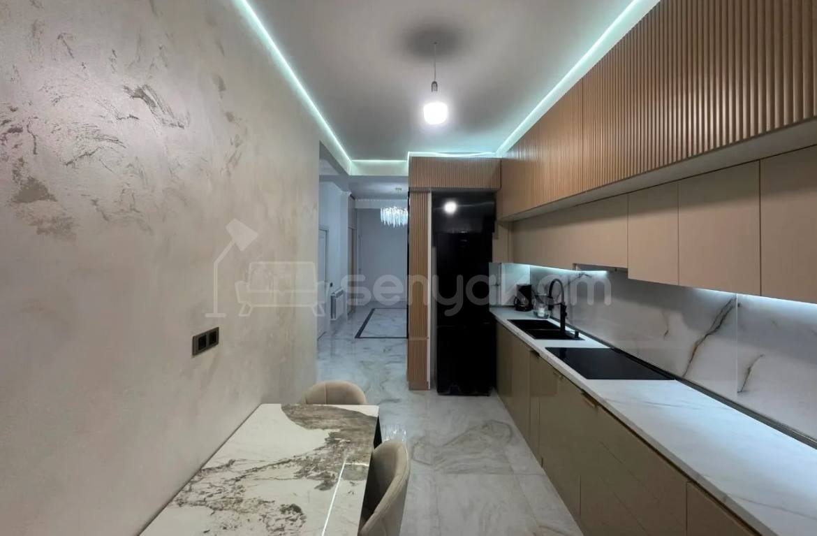 4 Սենյականոց Բնակարան, 124քմ, 8/9 հարկ, Կապիտալ Վերանորոգված