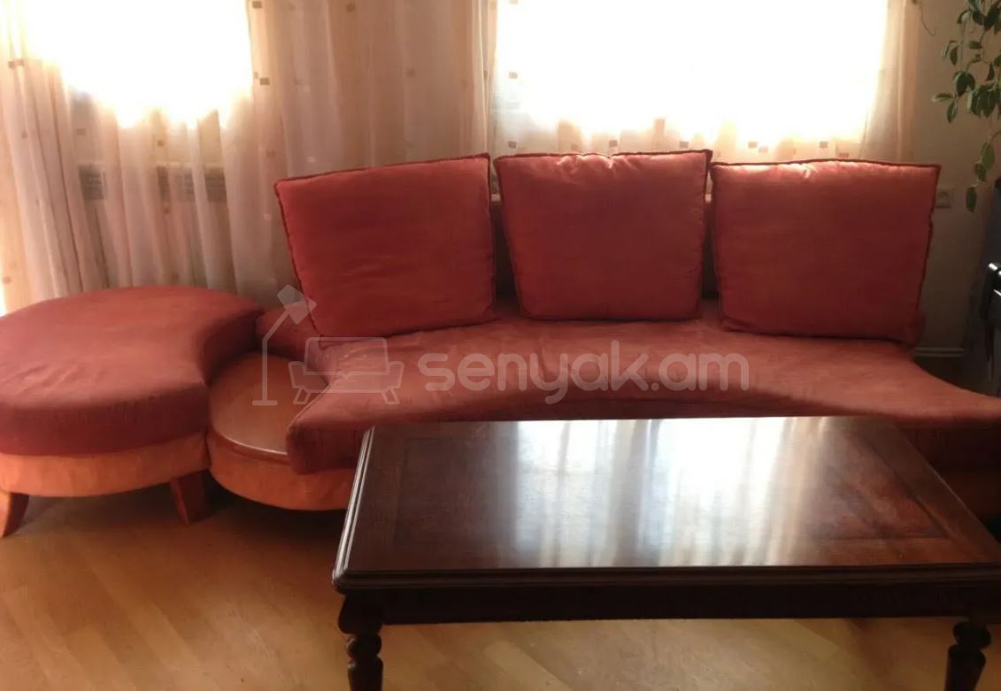 4 Սենյականոց Բնակարան Քարե Շենքում, 184քմ, 5/5 հարկ, Կապիտալ Վերանորոգված, Կահավորված, Արևկող