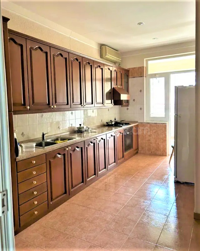 4 Սենյականոց Բնակարան Քարե Շենքում, 147քմ, 3/4 հարկ, Կապիտալ Վերանորոգված