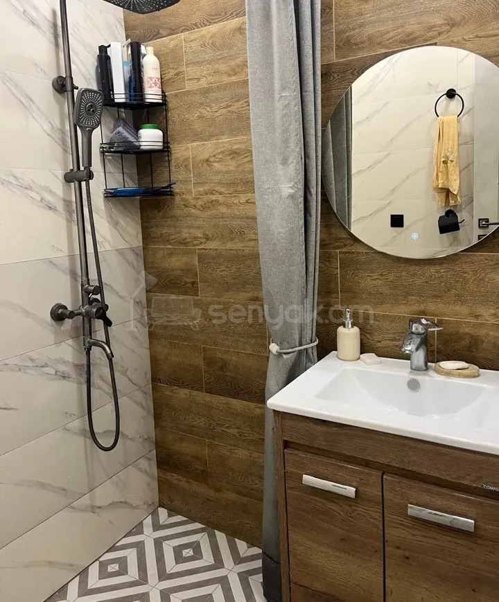 3 Սենյականոց Բնակարան Քարե Շենքում, 72քմ, 4/4 հարկ, Կապիտալ Վերանորոգված, Կահավորված, Արևկող