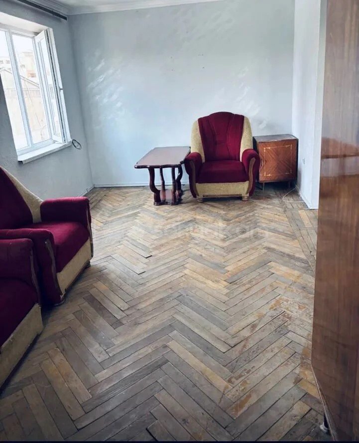 1 Սենյականոց Բնակարան, 38քմ, 4/4 հարկ, Նորմալ Վիճակում