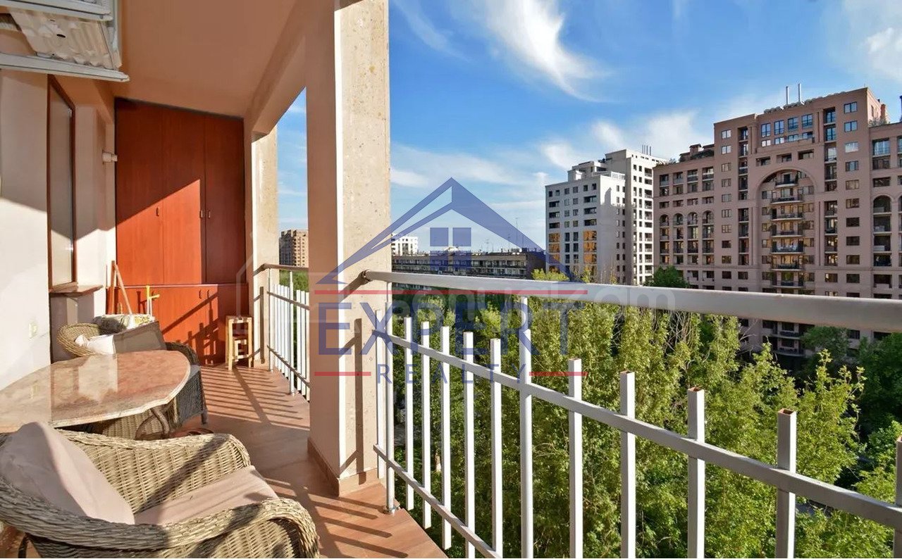 4 Սենյականոց Բնակարան Նորակառույցում, 138քմ, 8/17 հարկ, Նորմալ Վիճակում