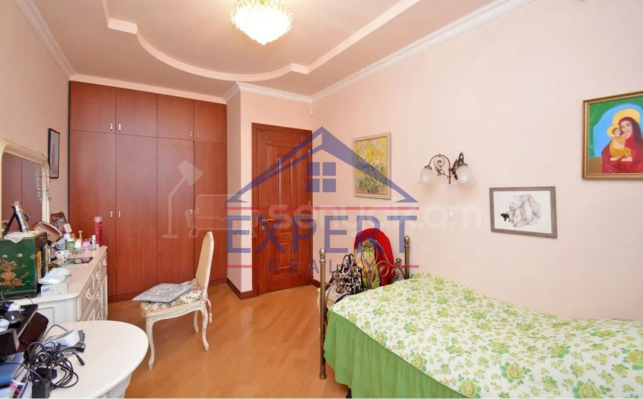 4 Սենյականոց Բնակարան Նորակառույցում, 138քմ, 8/17 հարկ, Նորմալ Վիճակում