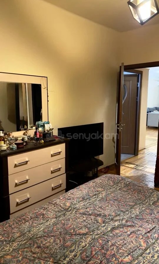 3 Սենյականոց Բնակարան, 94քմ, 9/9 հարկ, Նորմալ Վիճակում