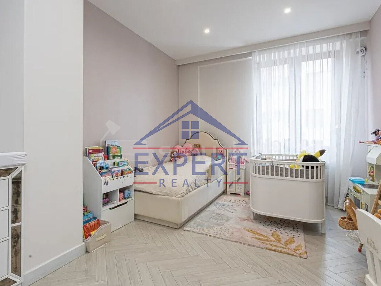 4 Սենյականոց Բնակարան Նորակառույցում, 132քմ, 14/17 հարկ, Դիզայներական Վերանորոգված