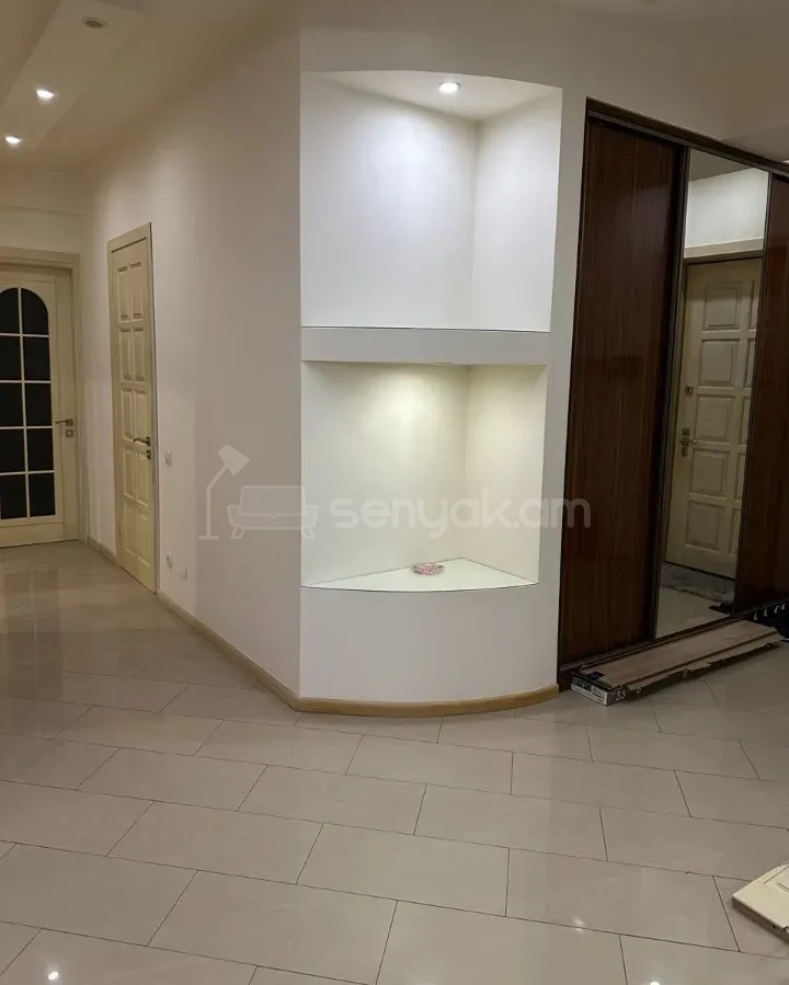 3 Սենյականոց Բնակարան Նորակառույցում, 136քմ, 6/20 հարկ, Կապիտալ Վերանորոգված