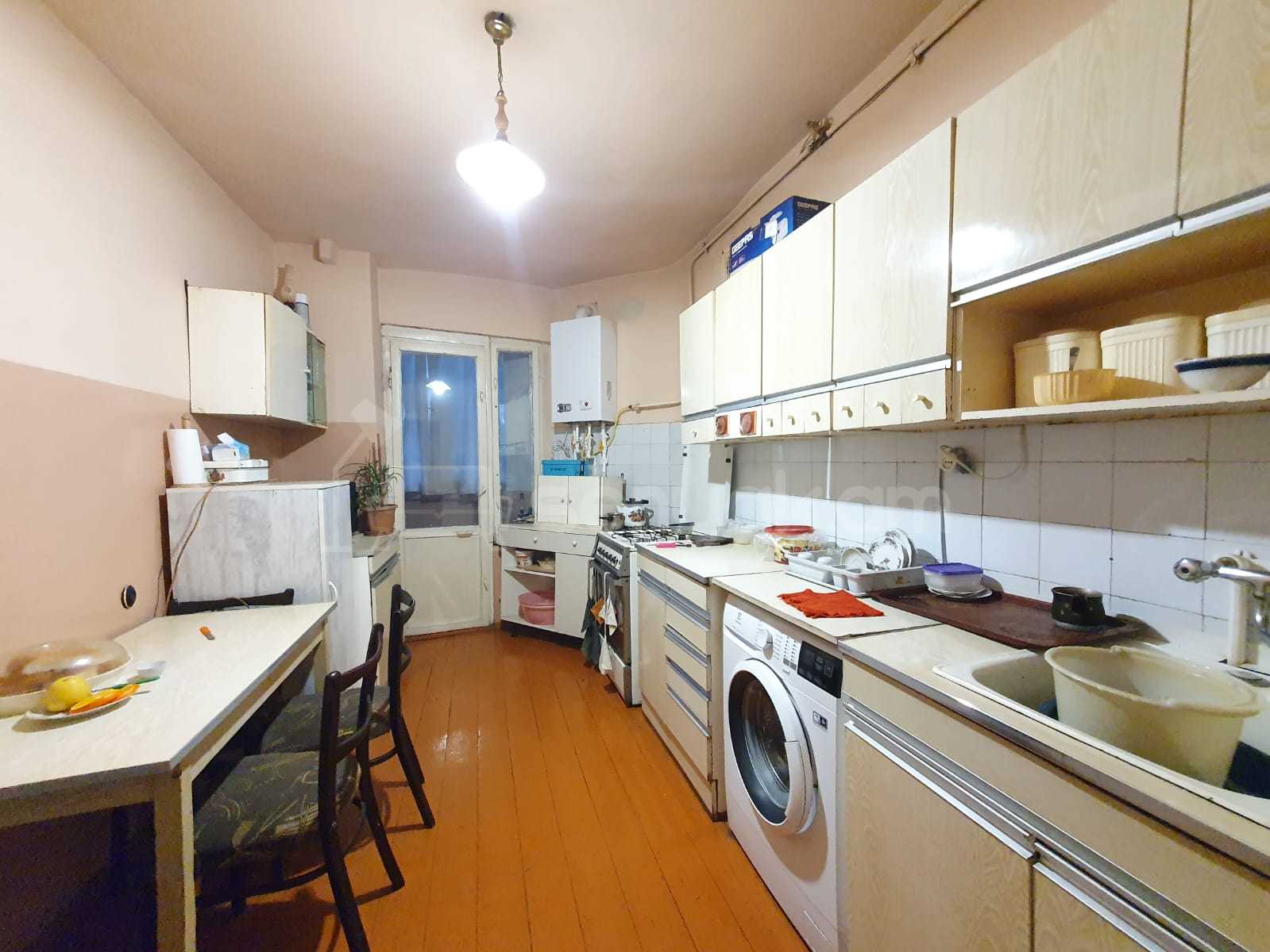 4 Սենյականոց Բնակարան, 96քմ, 12/16 հարկ, Նորմալ Վիճակում