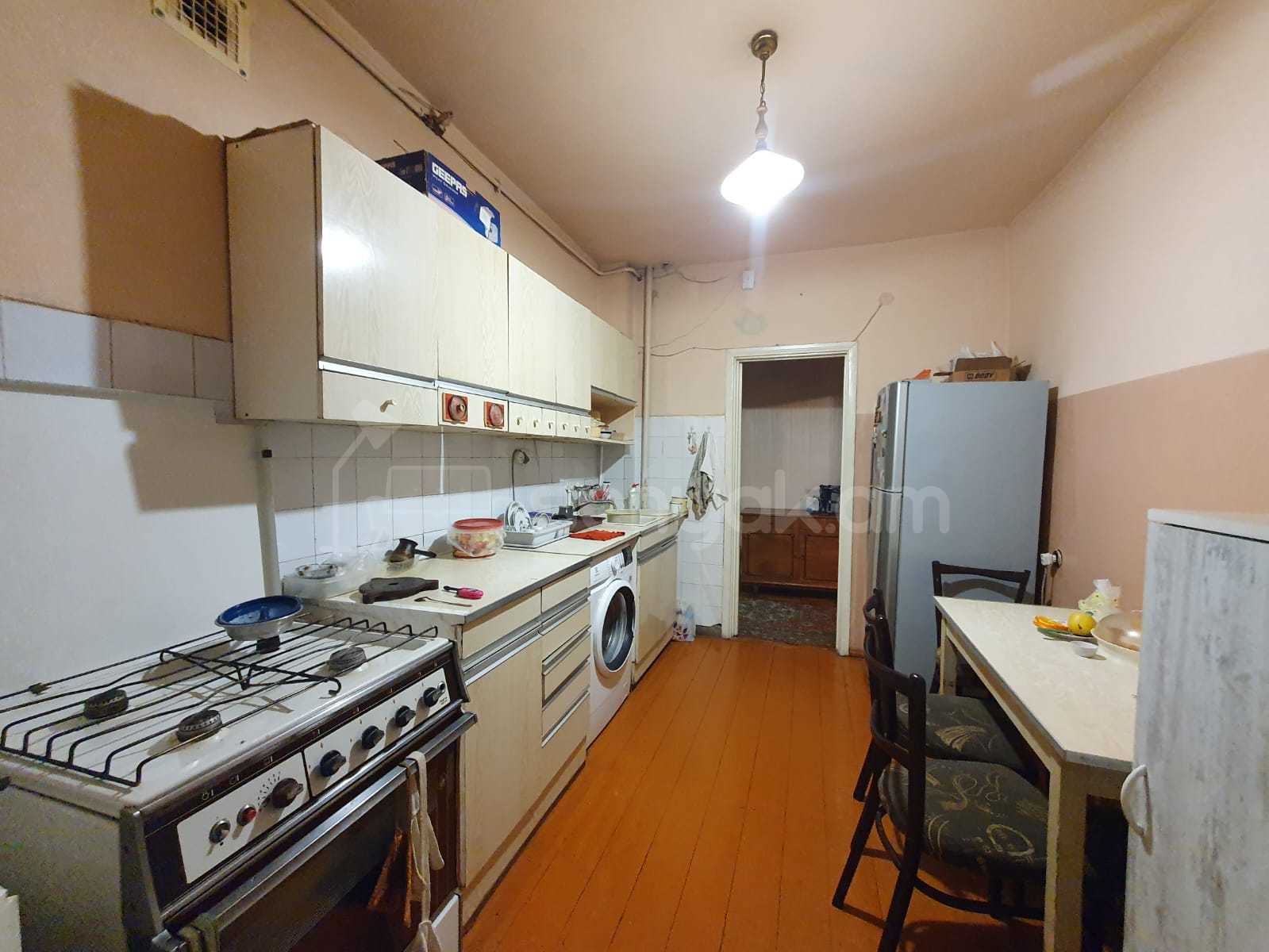 4 Սենյականոց Բնակարան, 96քմ, 12/16 հարկ, Նորմալ Վիճակում