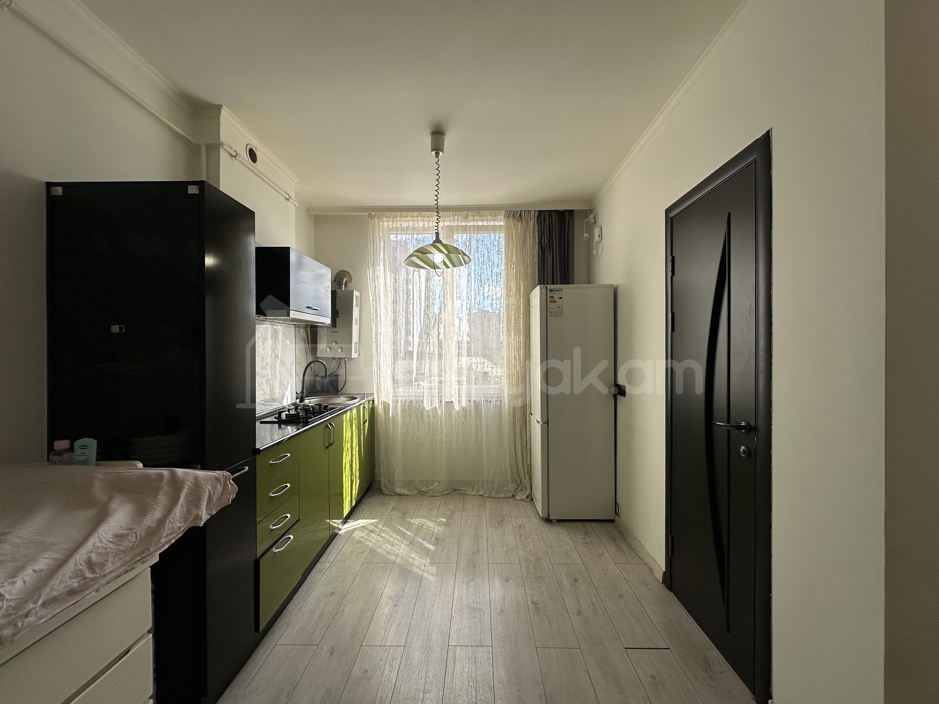 2 Սենյականոց Բնակարան Նորակառույցում, 33քմ, 2/11 հարկ, Կապիտալ Վերանորոգված