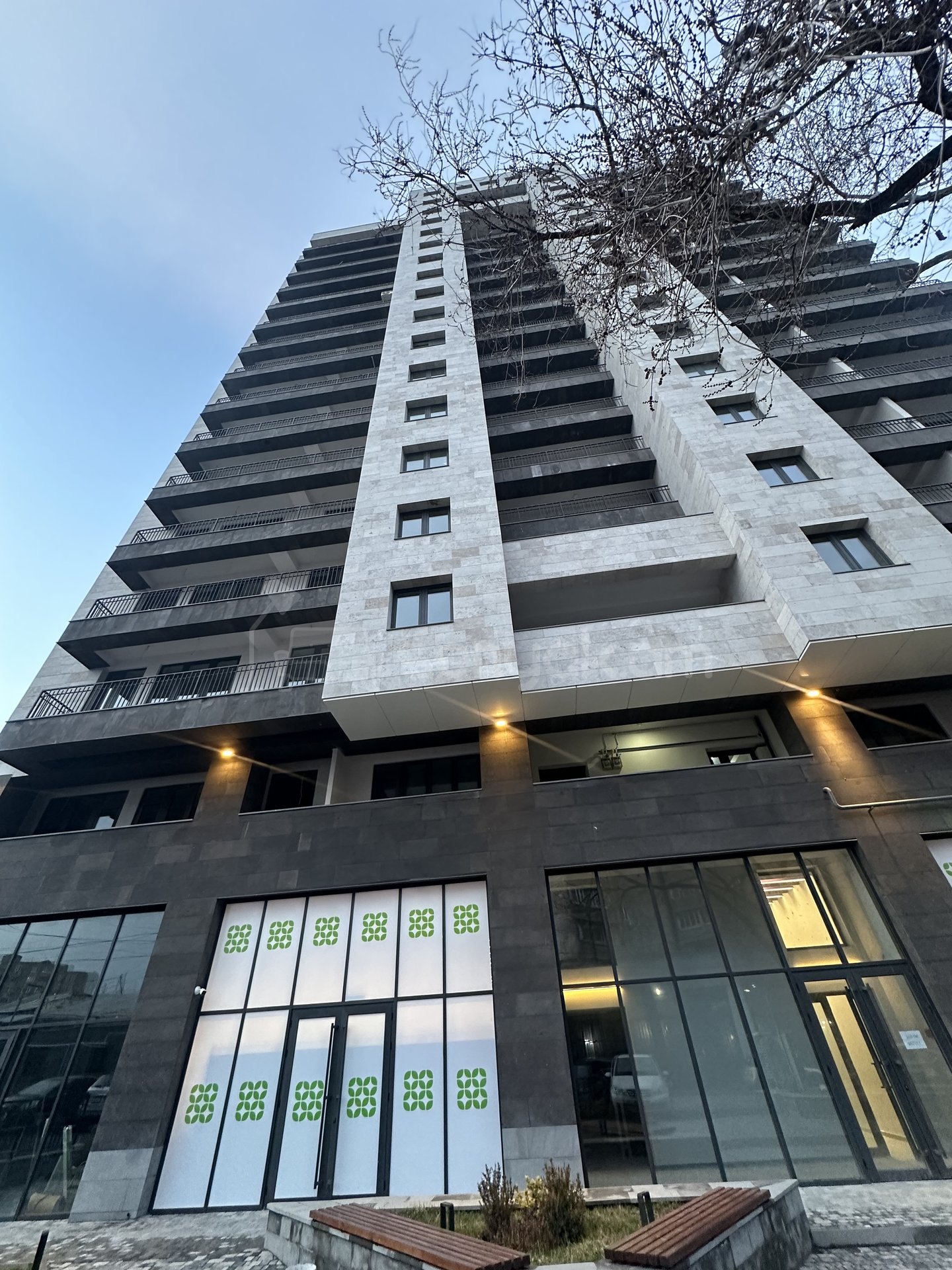 2 Սենյականոց Բնակարան Նորակառույցում, 52քմ, 9/18 հարկ, Կապիտալ Վերանորոգված