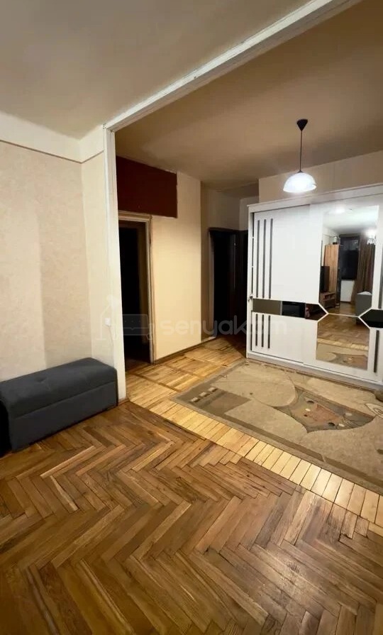 3 Սենյականոց Բնակարան, 94քմ, 9/9 հարկ, Կապիտալ Վերանորոգված