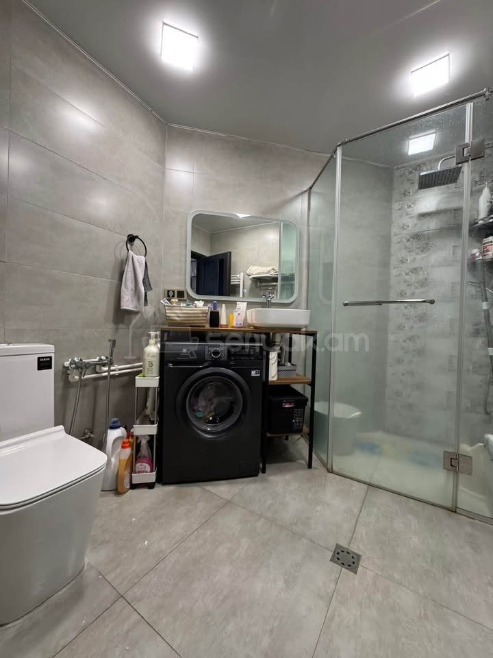 3 Սենյականոց Բնակարան Նորակառույցում, 70քմ, 11/12 հարկ, Կապիտալ Վերանորոգված