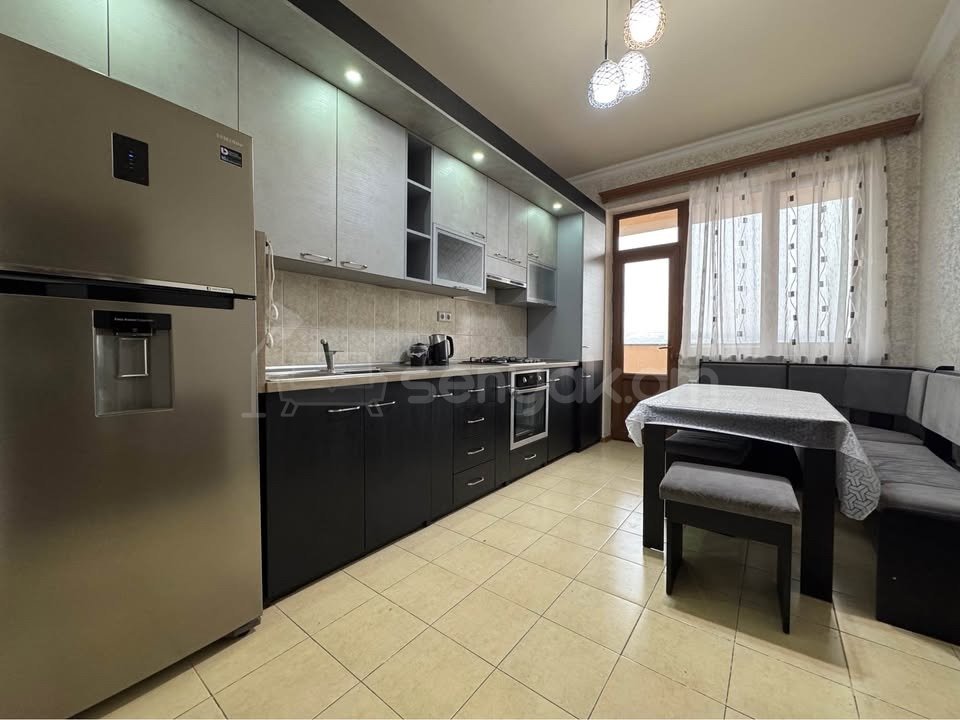 3 Սենյականոց Բնակարան Նորակառույցում, 110քմ, 9/14 հարկ, Կապիտալ Վերանորոգված