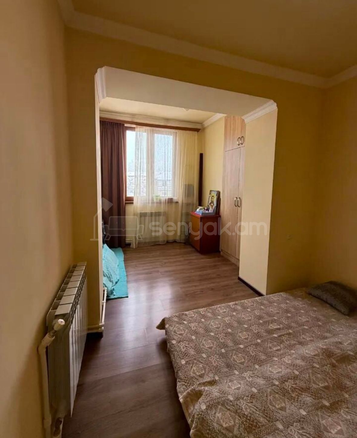 3 Սենյականոց Բնակարան Քարե Շենքում, 65քմ, 5/5 հարկ, Կապիտալ Վերանորոգված