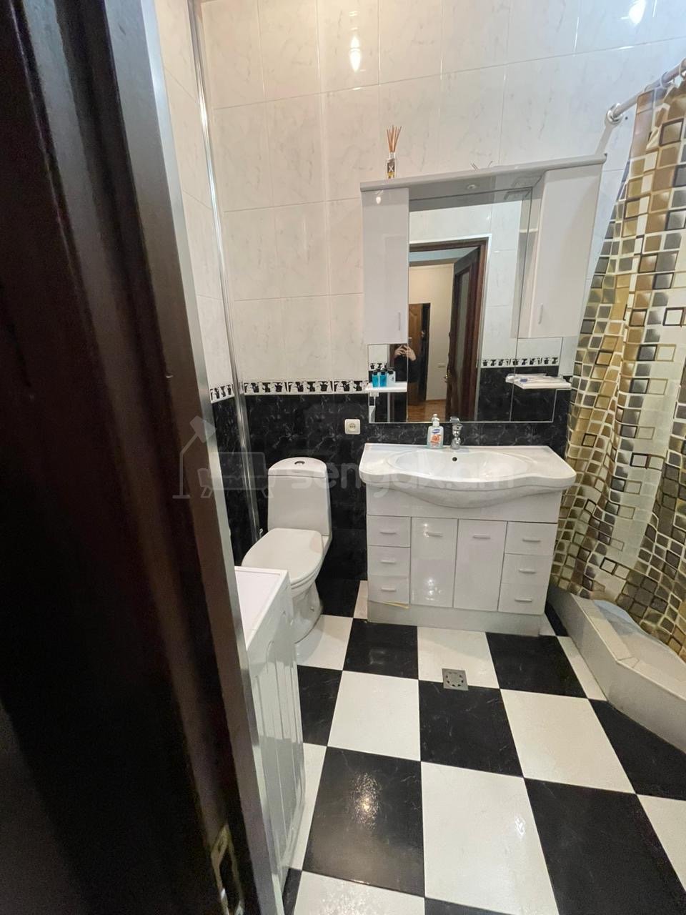 3 Սենյականոց Բնակարան Նորակառույցում, 82քմ, 3/12 հարկ, Կապիտալ Վերանորոգված