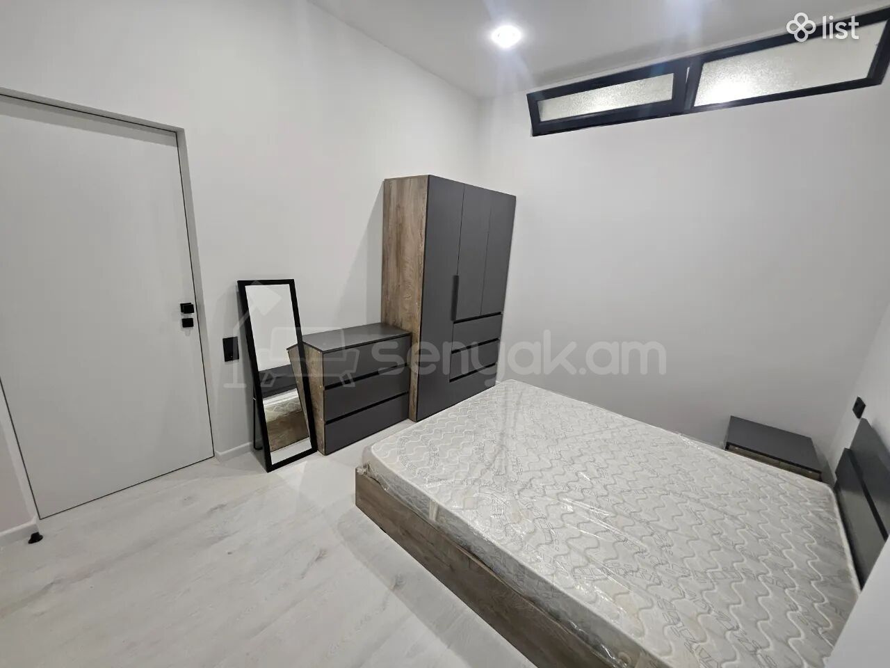 3 Սենյականոց Բնակարան Նորակառույցում, 3քմ, 5/14 հարկ, Դիզայներական Վերանորոգված