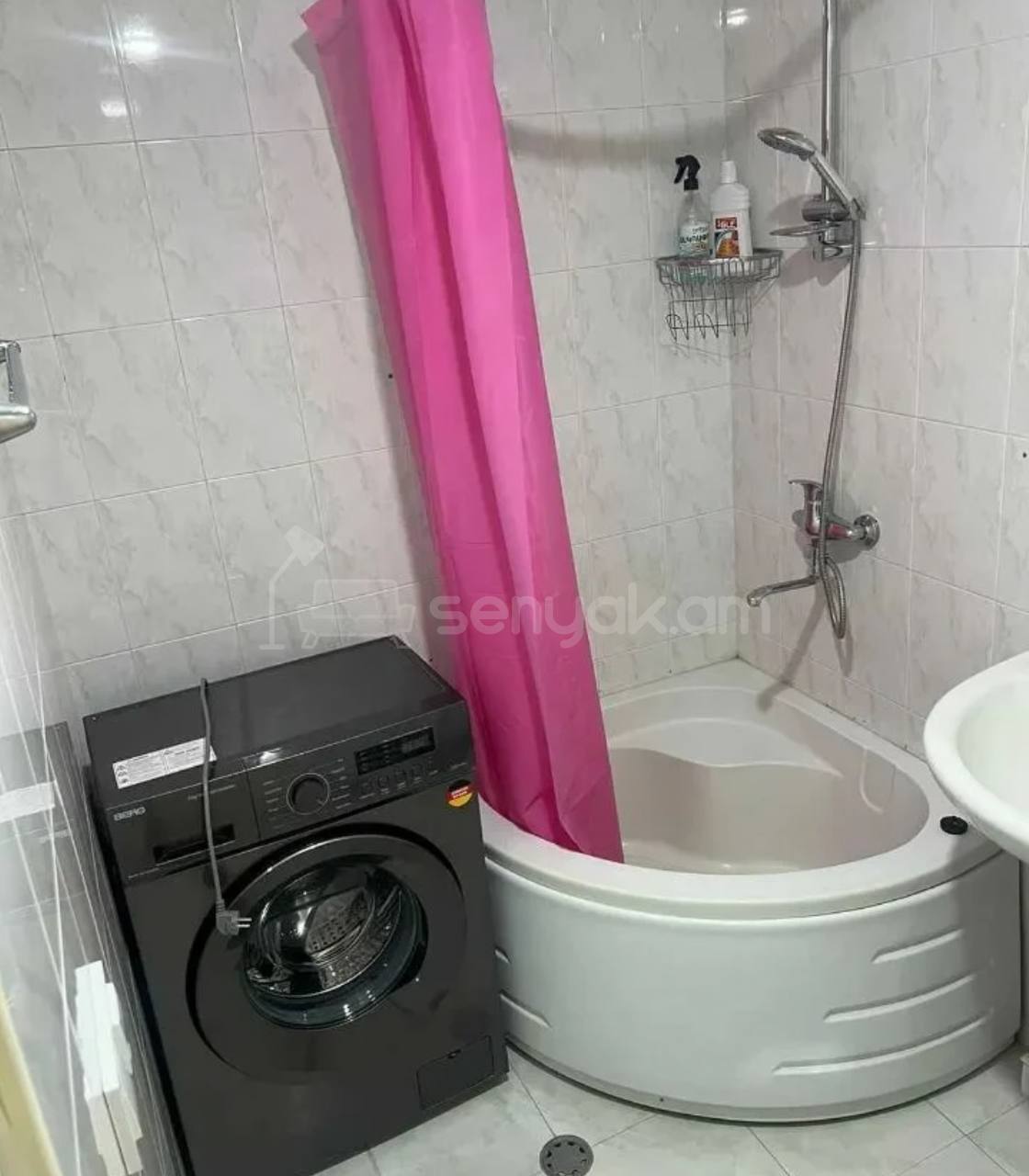 3 Սենյականոց Բնակարան Քարե Շենքում, 77քմ, 5/5 հարկ, Կապիտալ Վերանորոգված, Կահավորված, Արևկող