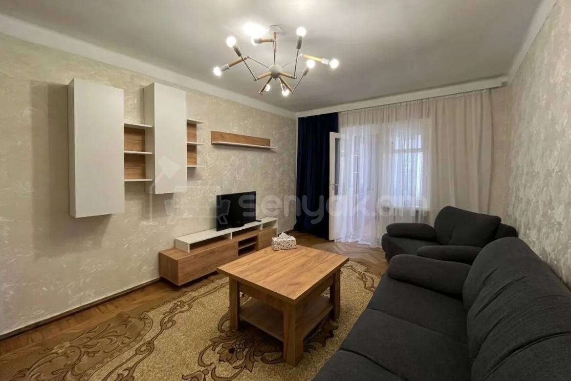 3 Սենյականոց Բնակարան Քարե Շենքում, 77քմ, 5/5 հարկ, Կապիտալ Վերանորոգված, Կահավորված, Արևկող