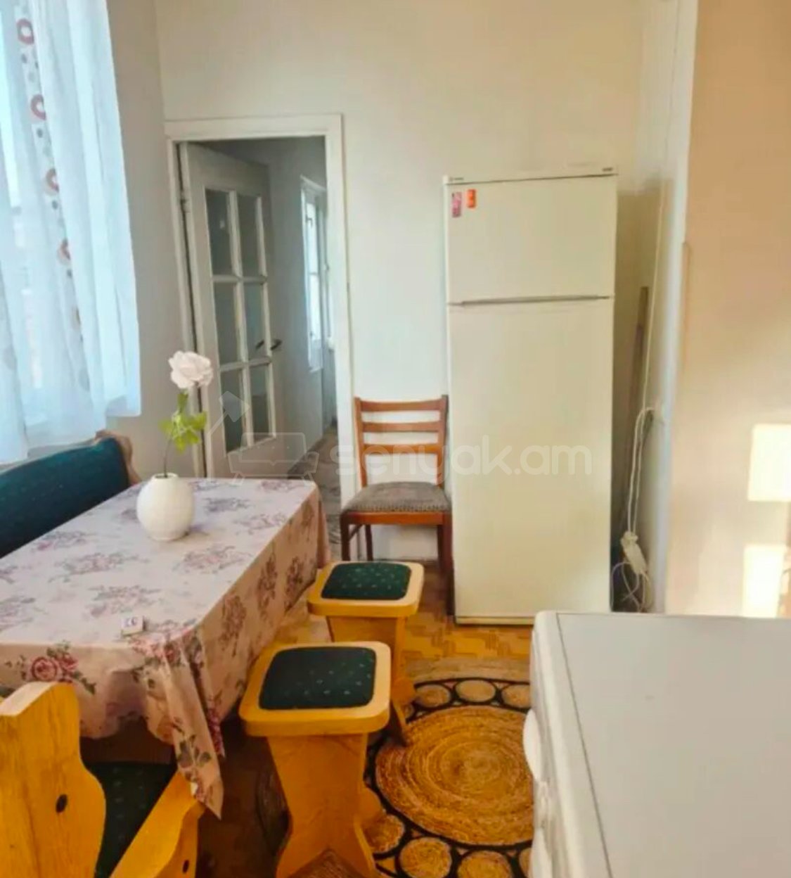 3 Սենյականոց Բնակարան Քարե Շենքում, 70քմ, 4/5 հարկ, Կապիտալ Վերանորոգված, Կահավորված