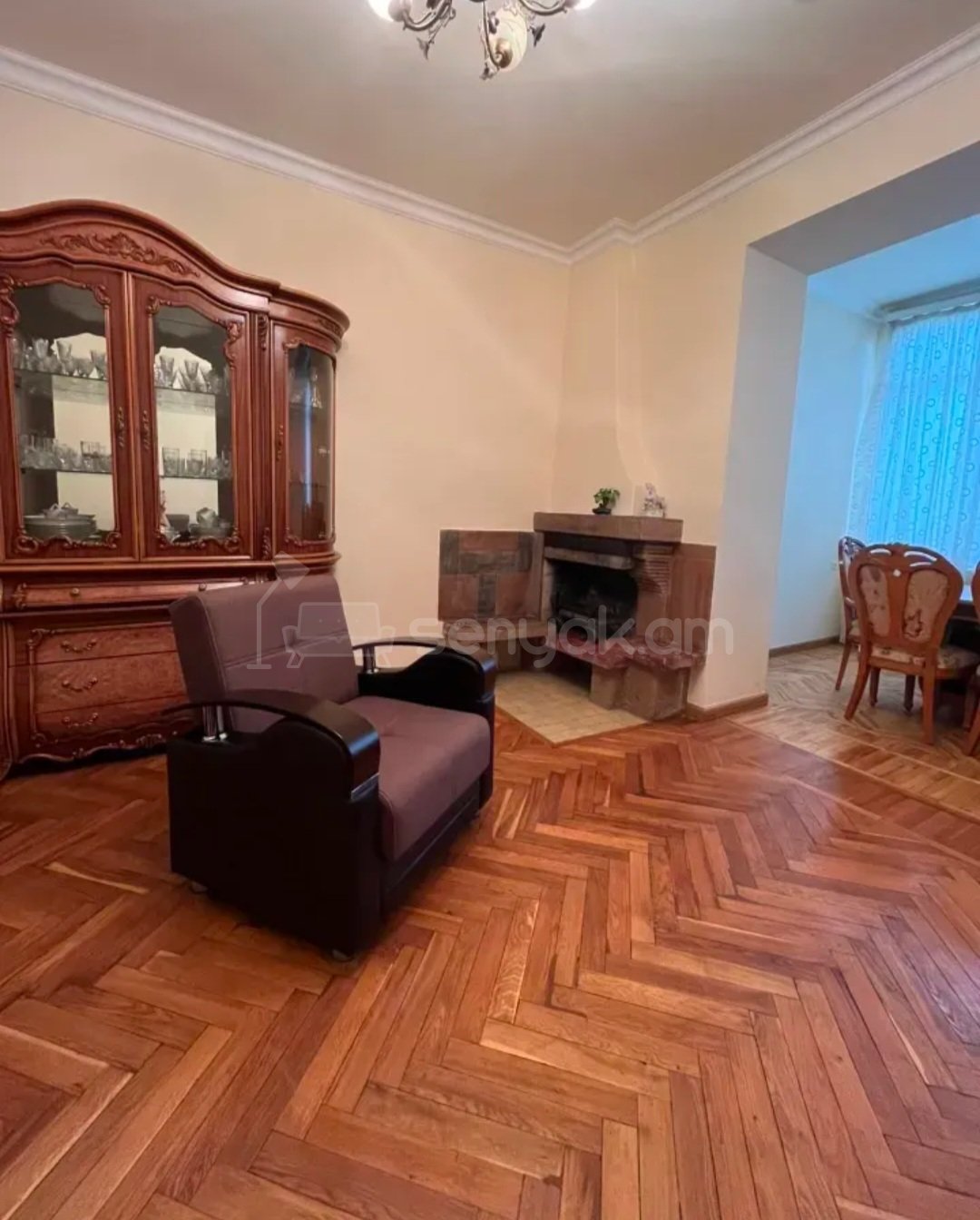 2 Սենյականոց Բնակարան Քարե Շենքում, 75քմ, 3/3 հարկ, Կապիտալ Վերանորոգված, Կահավորված, Արևկող