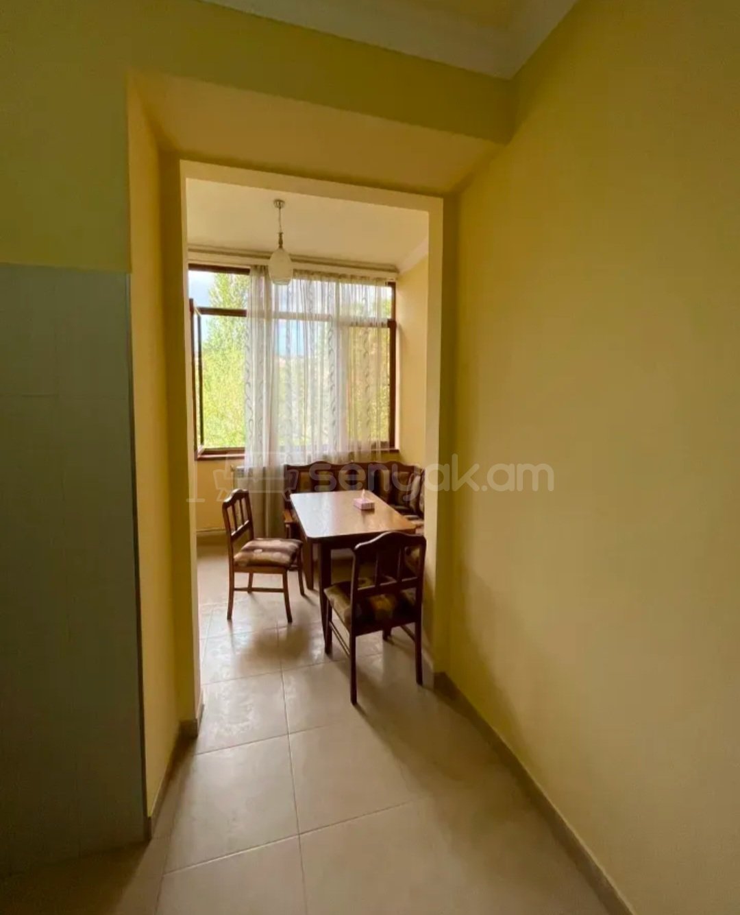 2 Սենյականոց Բնակարան Քարե Շենքում, 75քմ, 3/3 հարկ, Կապիտալ Վերանորոգված, Կահավորված, Արևկող