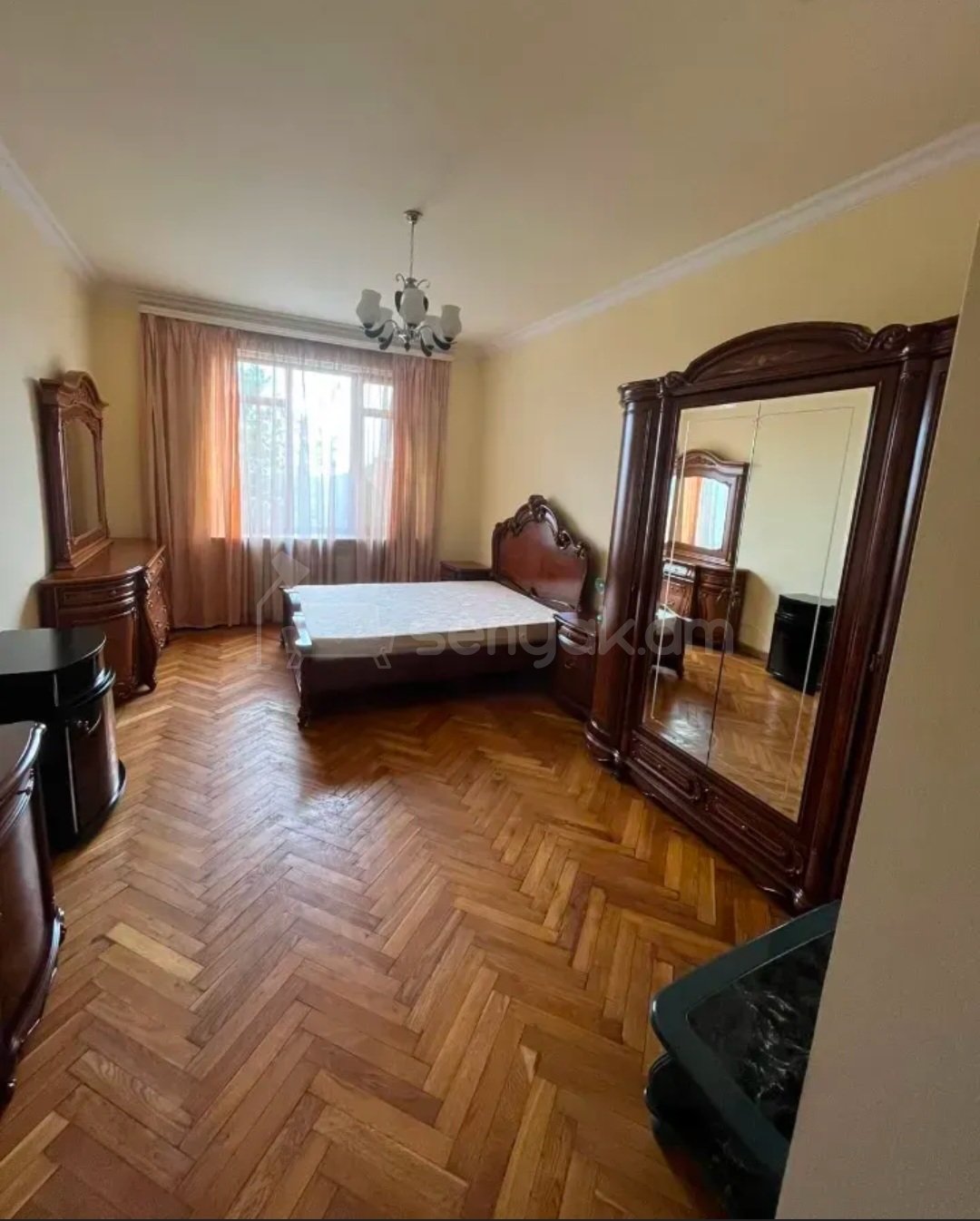 2 Սենյականոց Բնակարան Քարե Շենքում, 75քմ, 3/3 հարկ, Կապիտալ Վերանորոգված, Կահավորված, Արևկող