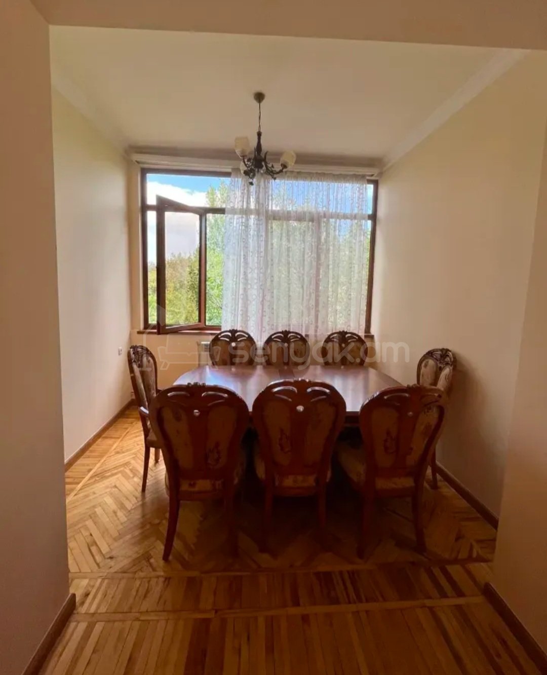 2 Սենյականոց Բնակարան Քարե Շենքում, 75քմ, 3/3 հարկ, Կապիտալ Վերանորոգված, Կահավորված, Արևկող