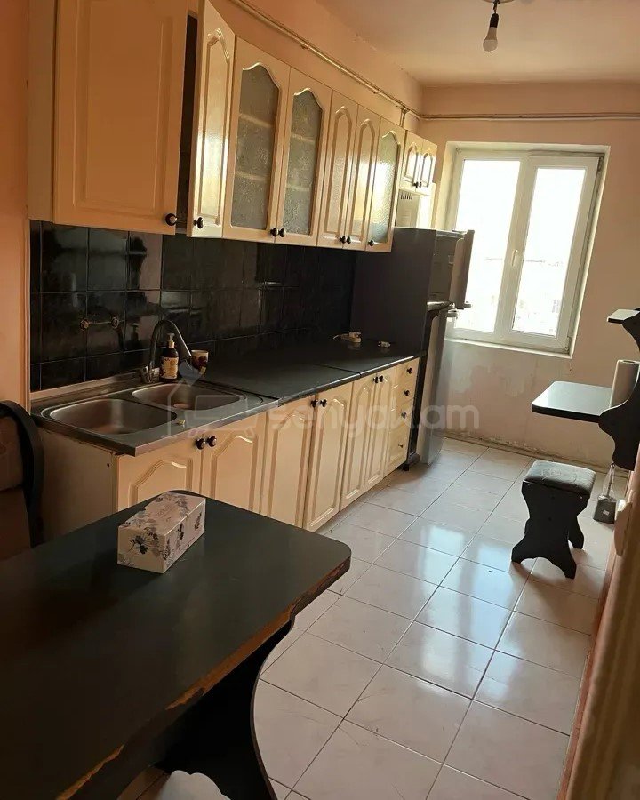 3 Սենյականոց Բնակարան, 72քմ, 9/9 հարկ, Կոսմետիկ Վերանորոգված