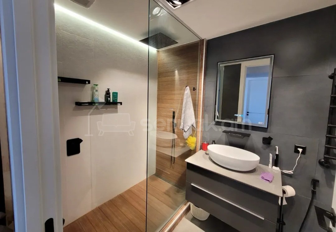 3 Սենյականոց Բնակարան, 95քմ, 11/14 հարկ, Դիզայներական Վերանորոգված