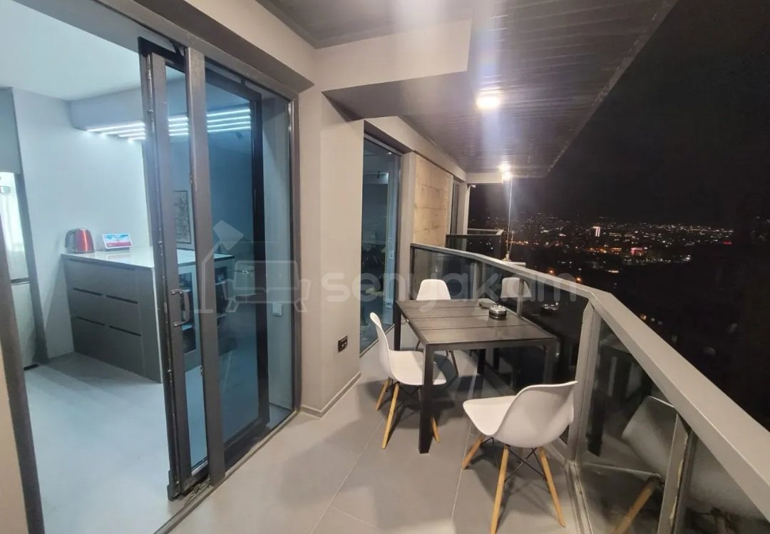 3 Սենյականոց Բնակարան, 95քմ, 11/14 հարկ, Դիզայներական Վերանորոգված